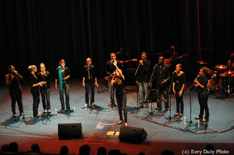 Evry Daily Photo - Telethon Evry 2010 - Concert Evry University Gospel - large - 5244067006.jpg